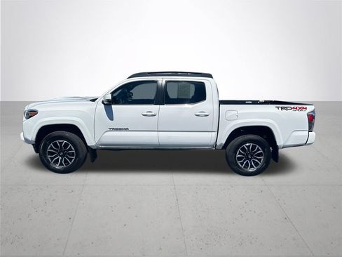 Used 2022 Toyota Tacoma TRD Sport AWD/4WD image 10