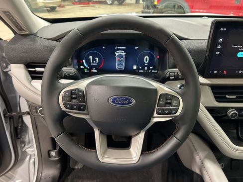 New 2026 Ford Explorer Active w/ Active Comfort Package image 15