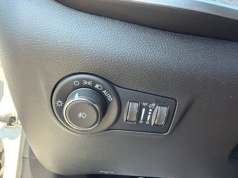 Certified 2023 Jeep Compass Latitude w/ Convenience Group AWD/4WD image 15