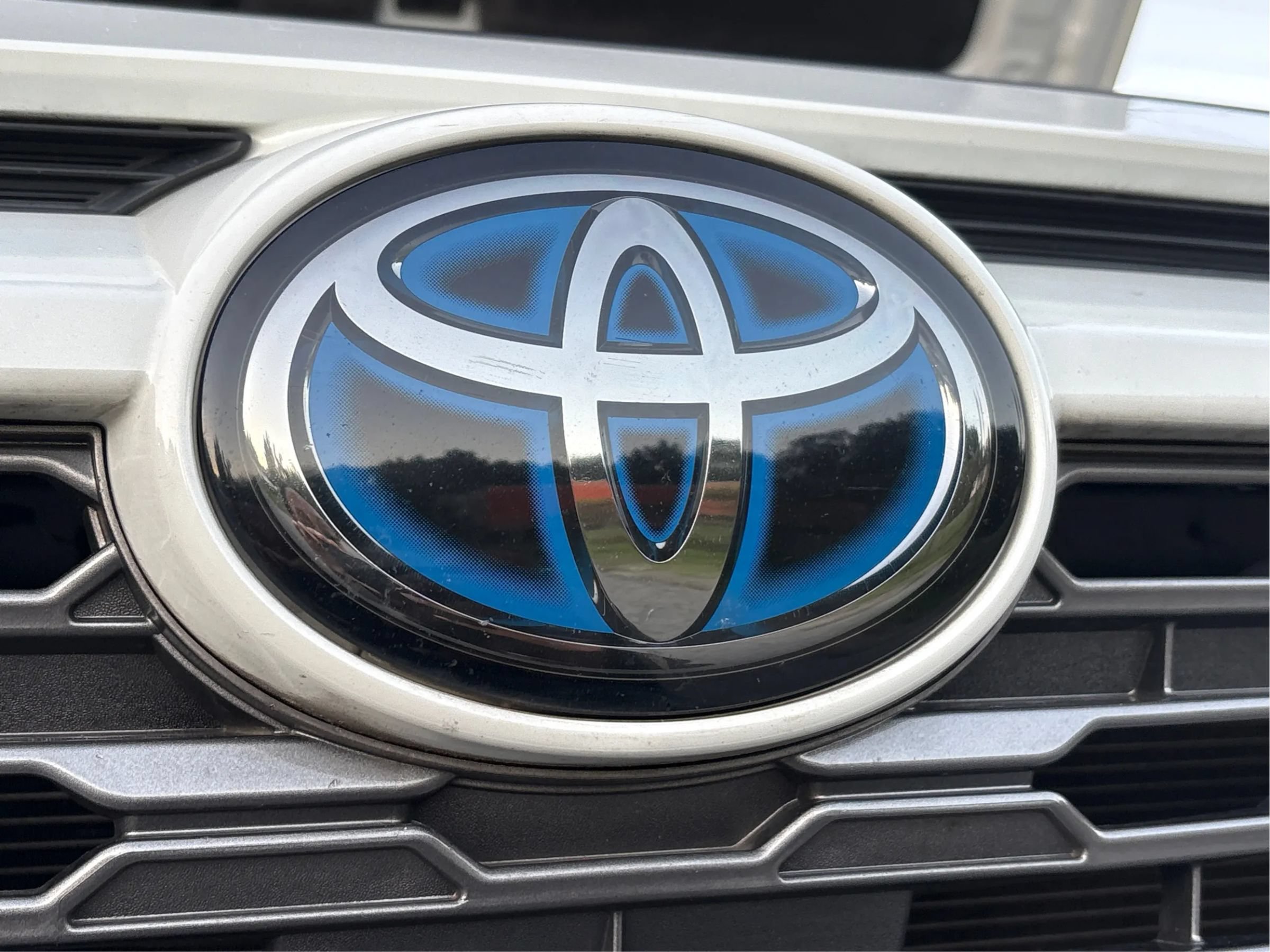 Used 2019 Toyota RAV4 XSE AWD/4WD image 53