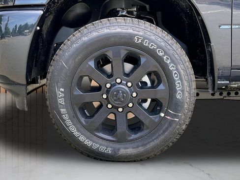 New 2026 RAM 2500 Laramie AWD/4WD image 34