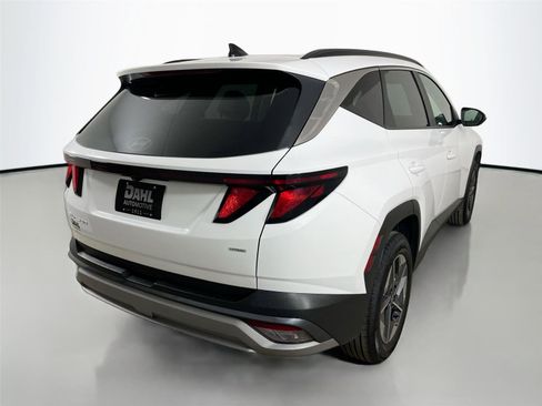 Used 2025 Hyundai Tucson SEL AWD/4WD image 13