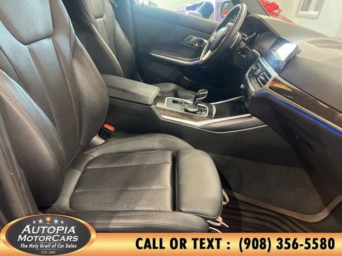 Used 2021 BMW 330i Sedan w/ Premium Package image 11