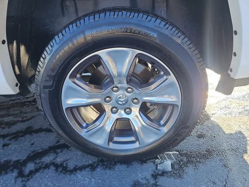 Used 2020 RAM 1500 Laramie image 11