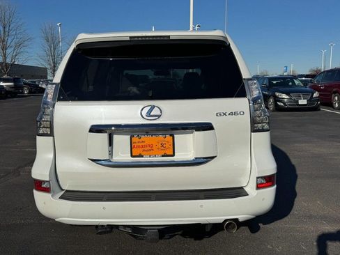 Used 2019 Lexus GX 460 Premium w/ Premium Package image 4