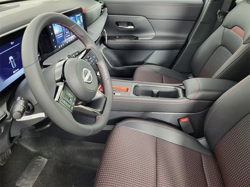 New 2026 Nissan Kicks SR w/ SR Premium Package image 7