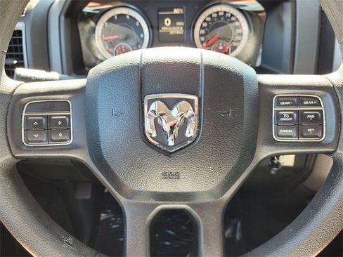 Certified 2018 RAM 1500 Express image 34