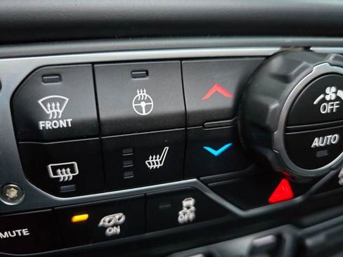 Used 2023 Jeep Wrangler Rubicon 392 image 53