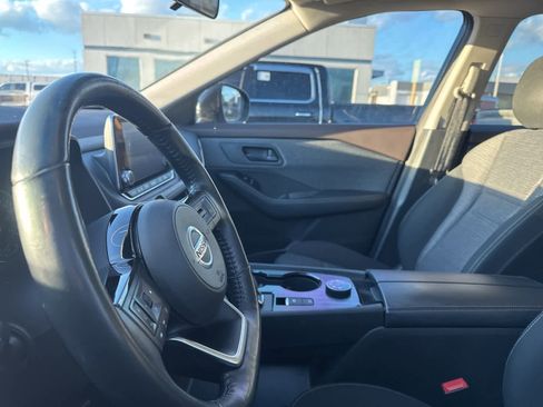 Used 2021 Nissan Rogue S image 30