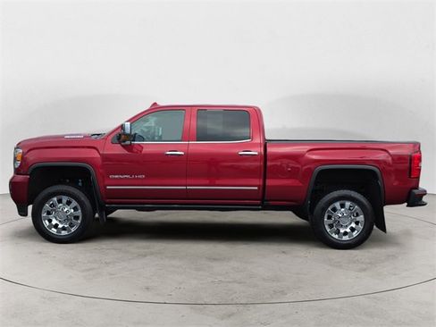 Certified 2019 GMC Sierra 2500 Denali w/ Duramax Plus Package image 2