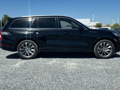 Used 2022 Lincoln Aviator Grand Touring w/ Class IV Trailer Tow Package AWD/4WD image 9