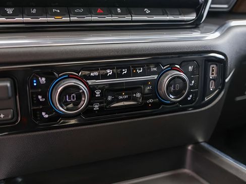 Certified 2024 Chevrolet Silverado 3500 High Country w/ High Country Premium Package image 22