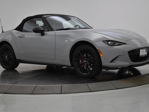 Certified 2025 MAZDA MX-5 Miata Club w/ Brembo/BBS Recaro Package RWD image 11