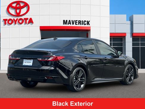 New 2026 Toyota Camry Hybrid FWD image 5