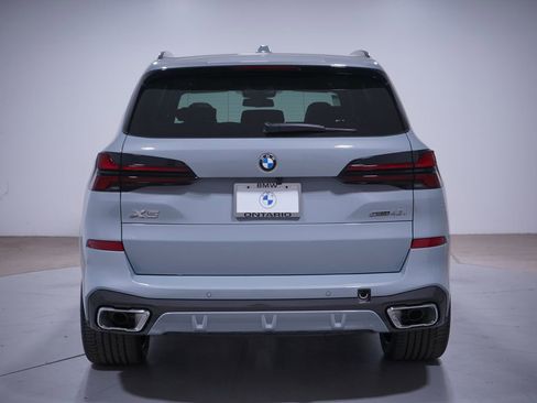 New 2026 BMW X5 sDrive40i w/ M Sport Package image 5