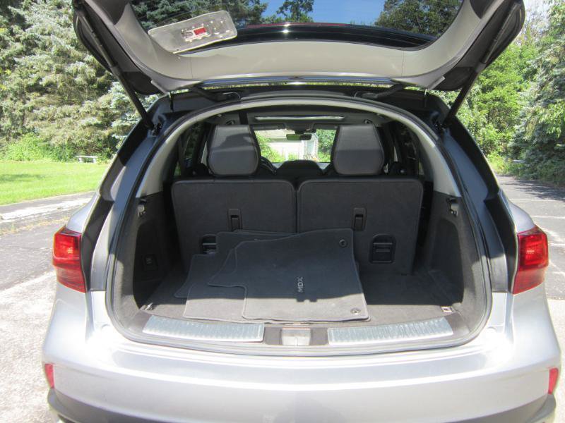 Used 2017 Acura MDX w/ Technology Package AWD/4WD image 27