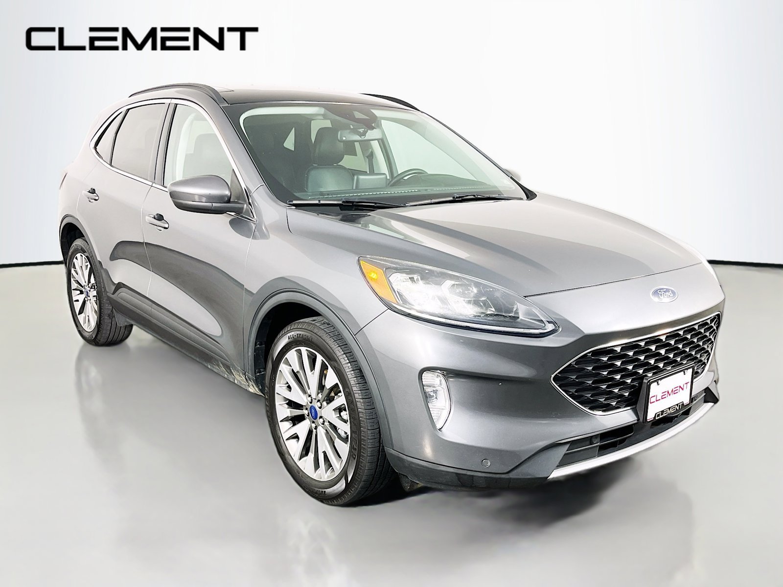 Used 2022 Ford Escape Titanium AWD/4WD image 4