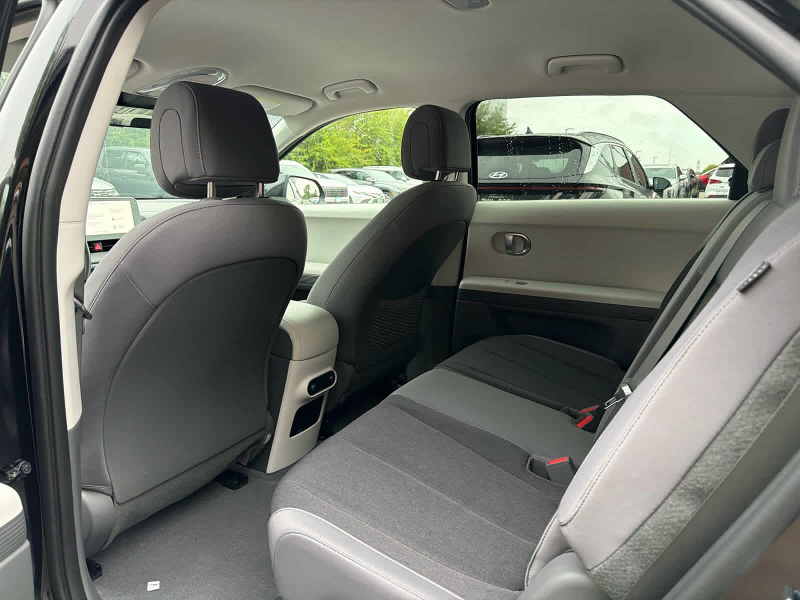 Certified 2024 Hyundai Ioniq 5 SEL AWD/4WD image 6