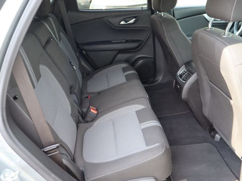 Used 2025 Chevrolet Blazer LT image 34