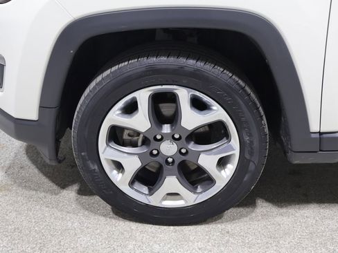 Used 2018 Jeep Compass Limited AWD/4WD image 9