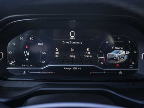 Used 2023 GMC Yukon Denali AWD/4WD image 24