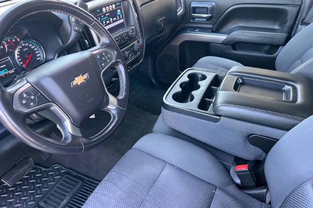 Used 2018 Chevrolet Silverado 1500 LT w/ All Star Edition RWD image 12