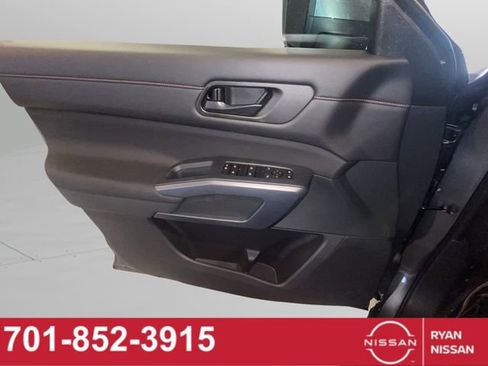 New 2025 Nissan Pathfinder Rock Creek image 26