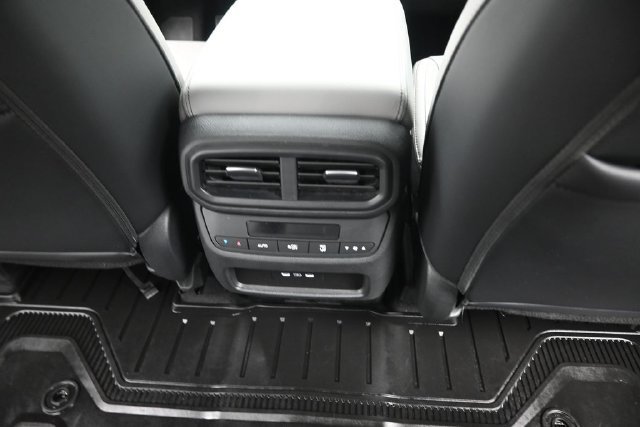 Used 2025 Honda Pilot EX-L image 25