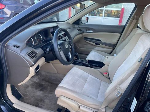 Used 2010 Honda Accord LX image 13