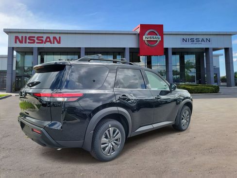 New 2026 Nissan Pathfinder SV FWD image 2