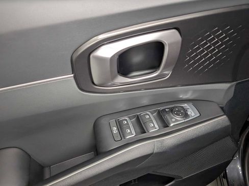 Certified 2026 Kia Sorento EX image 40