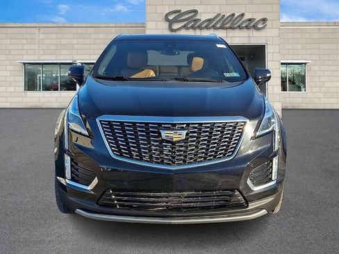 Used 2020 Cadillac XT5 Premium Luxury image 3