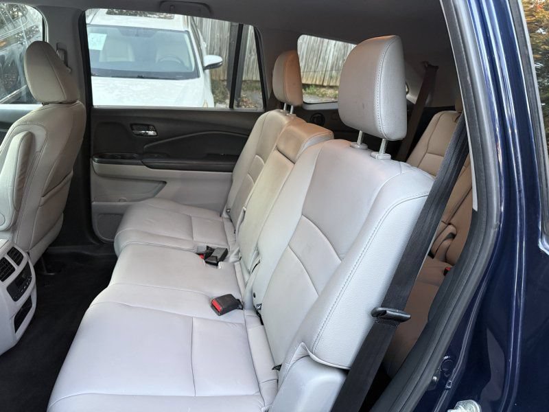 Used 2017 Honda Pilot EX-L image 18