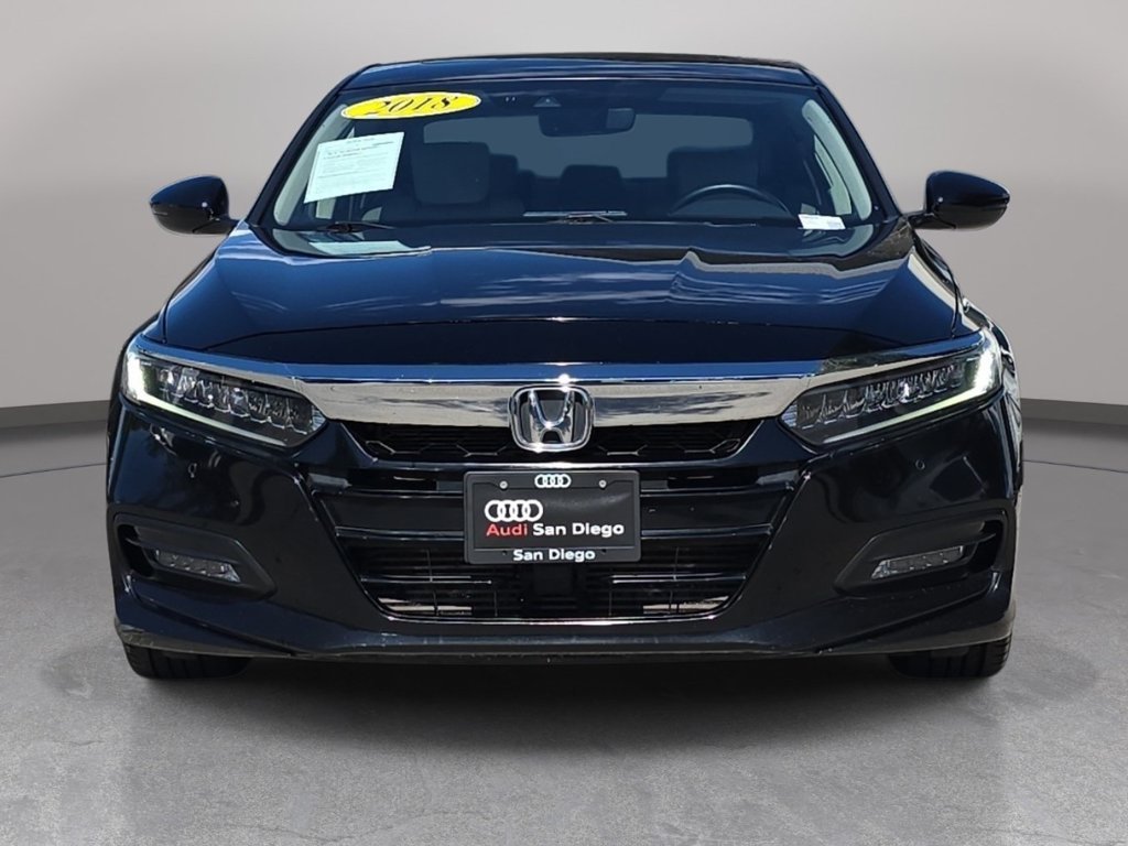 Used 2018 Honda Accord Touring image 3