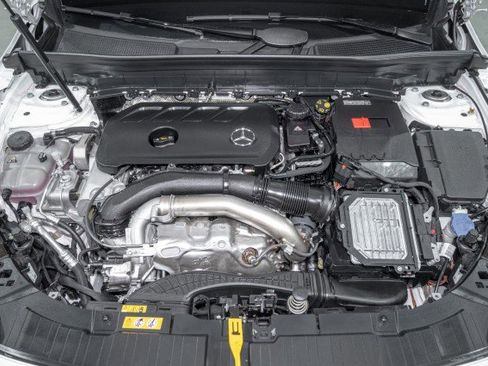 New 2026 Mercedes-Benz GLB 250 image 22