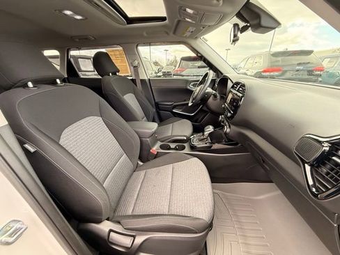 Used 2021 Kia Soul EX image 20