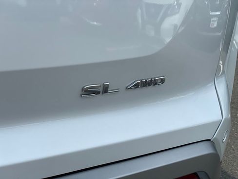 Certified 2025 Nissan Pathfinder SL AWD/4WD image 37