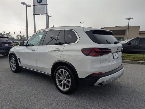 Used 2024 BMW X5 xDrive40i w/ Premium Package image 7