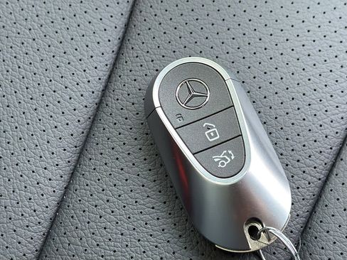 New 2026 Mercedes-Benz E 350 4MATIC Sedan image 36