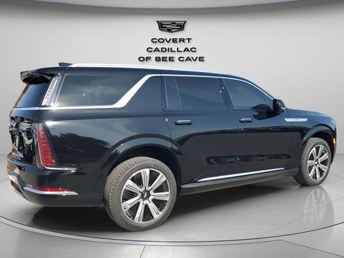 New 2026 Cadillac Escalade IQL Luxury w/ LPO, Floor Liner Package image 10