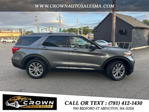 Used 2021 Ford Explorer Limited w/ Equipment Group 301A AWD/4WD image 4