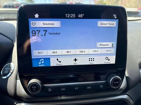 Used 2018 Ford EcoSport SE w/ SE Convenience Package image 18