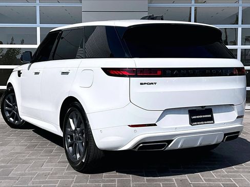 Used 2025 Land Rover Range Rover Sport Dynamic SE AWD/4WD image 12