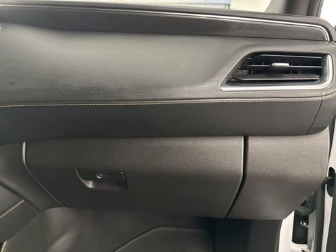 Used 2021 GMC Yukon XL AT4 image 12