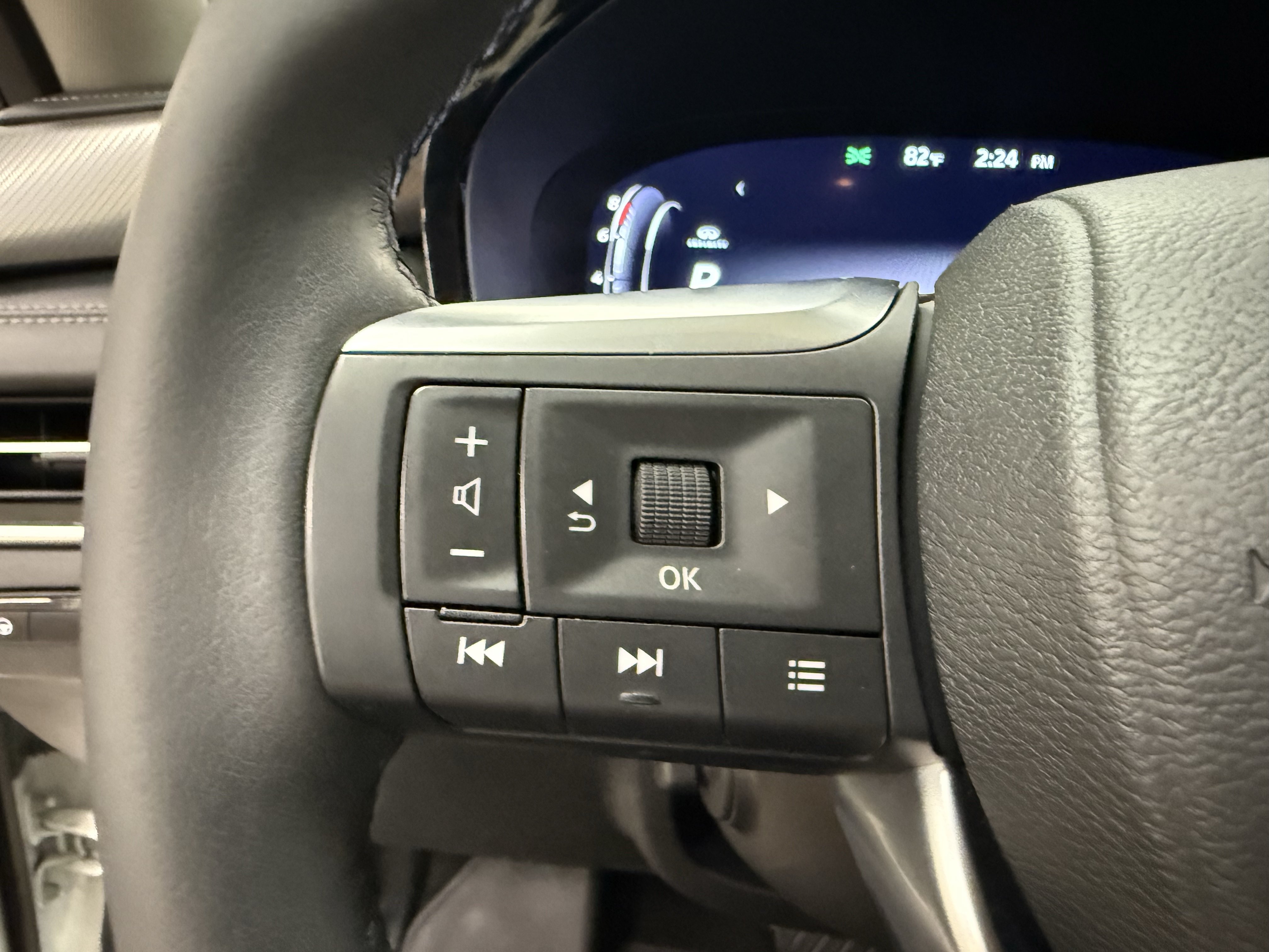 Certified 2024 INFINITI QX60 Luxe w/ Performance Audio Package FWD image 19