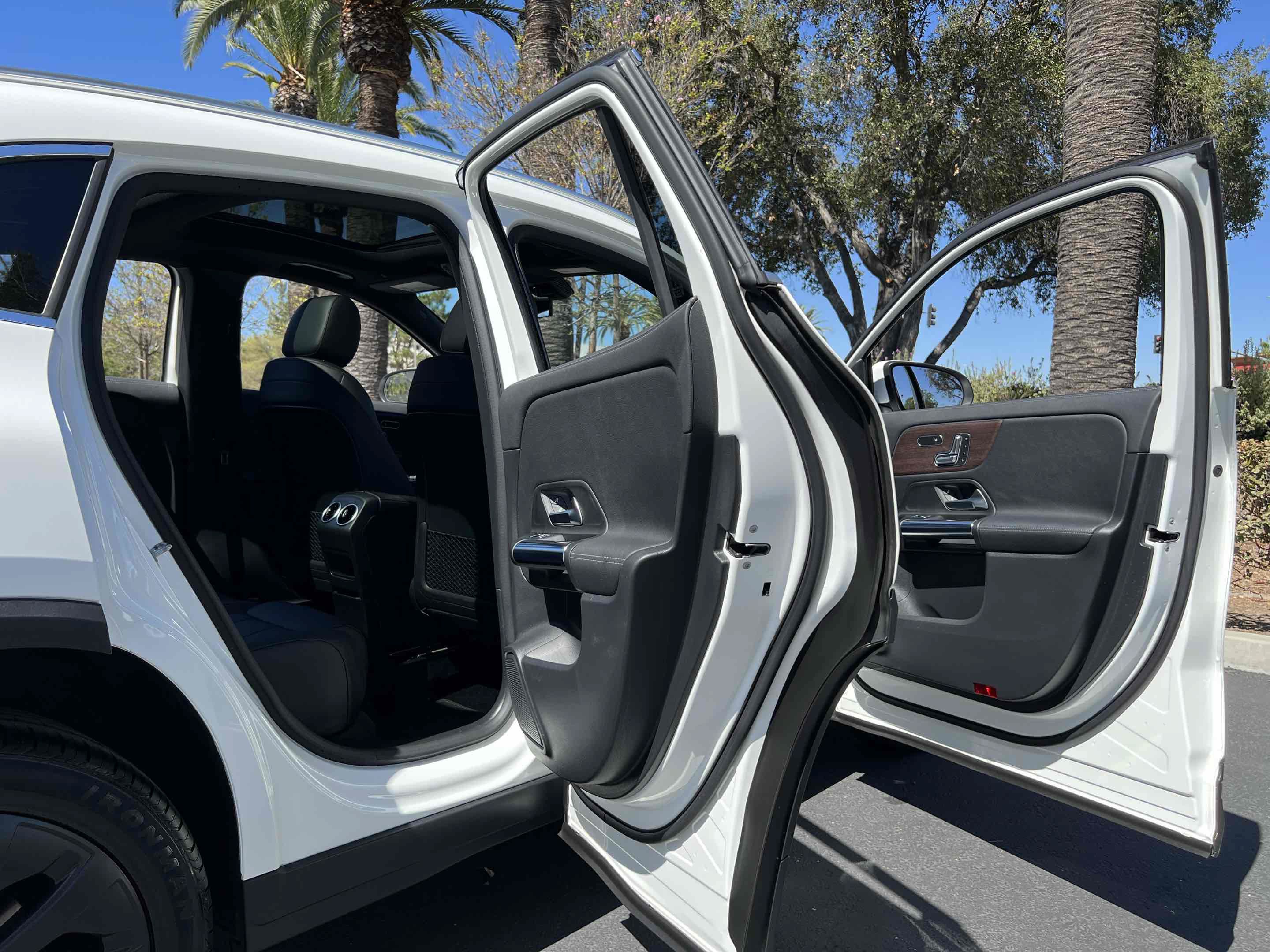Used 2021 Mercedes-Benz GLA 250 4MATIC w/ Premium Package image 63