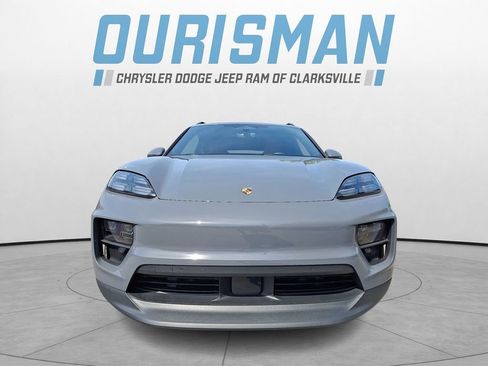 Used 2025 Porsche Macan 4 Electric w/ Premium Package AWD/4WD image 2