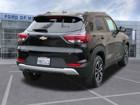 Used 2025 Chevrolet TrailBlazer LT FWD image 4