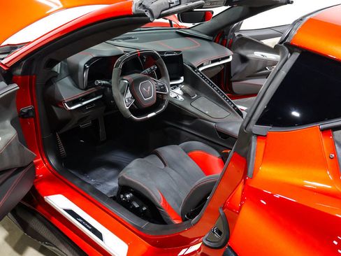 Used 2025 Chevrolet Corvette Z06 w/ Z07 Performance Package RWD image 40