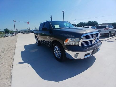 Used 2014 RAM 1500 Big Horn RWD image 3